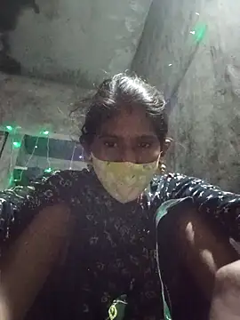 QRANSEXI online show from 10/29/25, 01:08