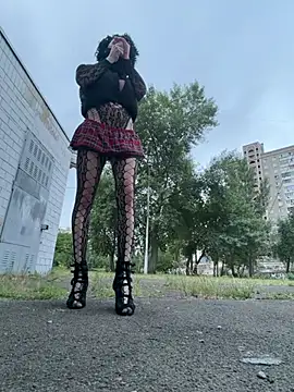 Snapshot of lilit-xxx chatting on 07/05/26, 01:56 lilit-xxx online show from 07/05/26, 01:56