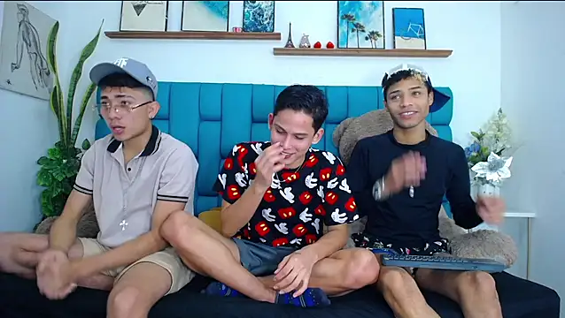 Hot Boys Latinos X online show from 02/23/26, 11:13