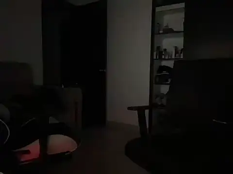 Snapshot of lionandreough chatting on 11/01/25, 01:40 lionandreough online show from 11/01/25, 01:40