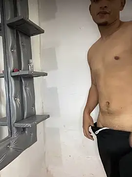 Snapshot of fer_luna chatting on 11/01/25, 08:44 fer luna online show from 11/01/25, 08:44