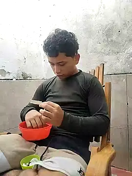 Snapshot of fer_luna chatting on 11/04/25, 09:14 fer luna online show from 11/04/25, 09:14