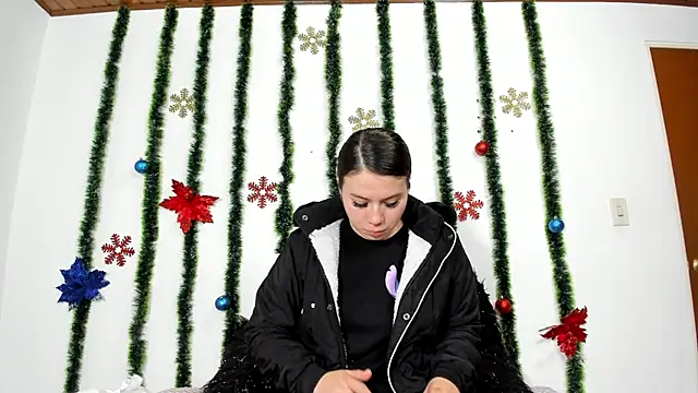 Vanessa Martinz online show from 11/17/25, 12:11