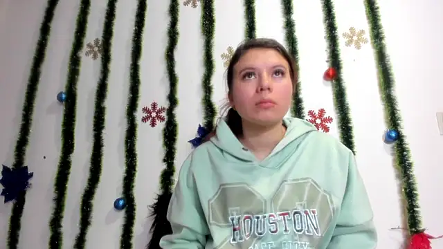 Vanessa Martinz online show from 12/18/25, 12:22