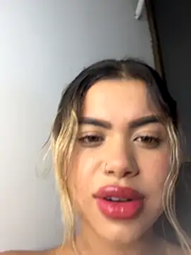 Alanna-foxx online show from 11/27/25, 12:56