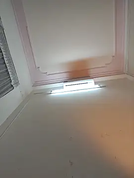 ezabel- online show from 12/17/25, 01:06