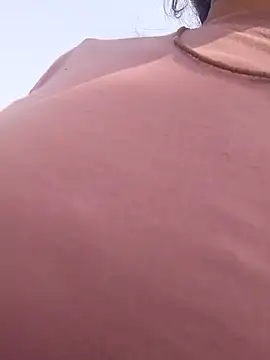 Snapshot of Poonam12A chatting on 11/16/25, 05:13 Poonam12A online show from 11/16/25, 05:13