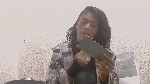 DOVE85 online show from 05/18/26, 06:14