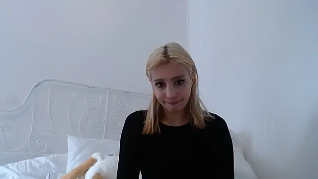 bellefleurrr online show from 12/22/25, 01:19