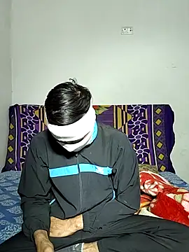 Heena-143 online show from 11/18/25, 06:01