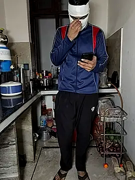 Snapshot of Heena-143 chatting on 02/01/26, 01:53 Heena-143 online show from 02/01/26, 01:53