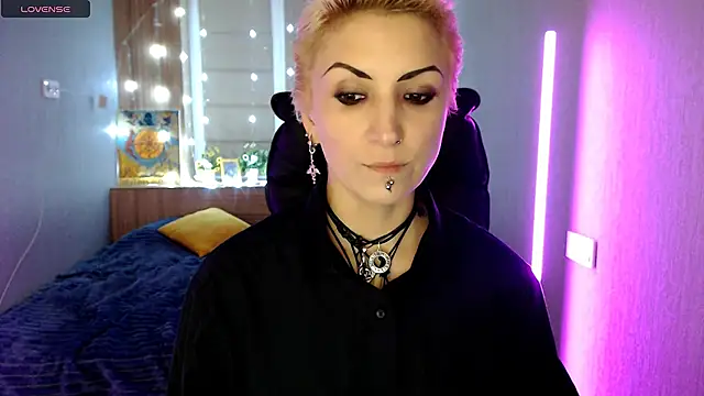 Sweet-n-Strong online show from 11/28/25, 01:03