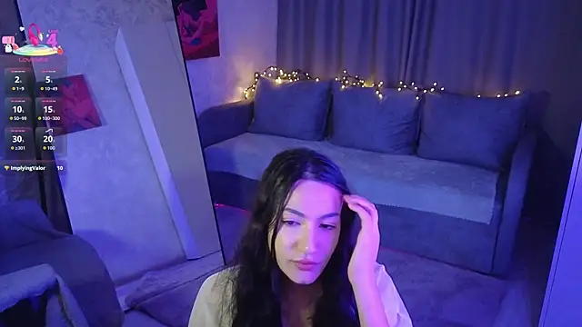 Mulan Lo online show from 11/24/25, 06:29