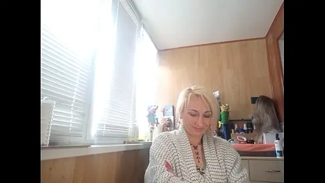 LilaniLoverx online show from 04/14/26, 11:27