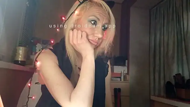 LilaniLoverx online show from 04/14/26, 11:33