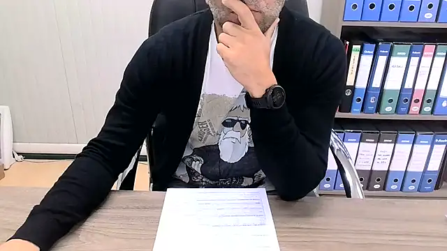 Evasionee online show from 11/17/25, 07:36