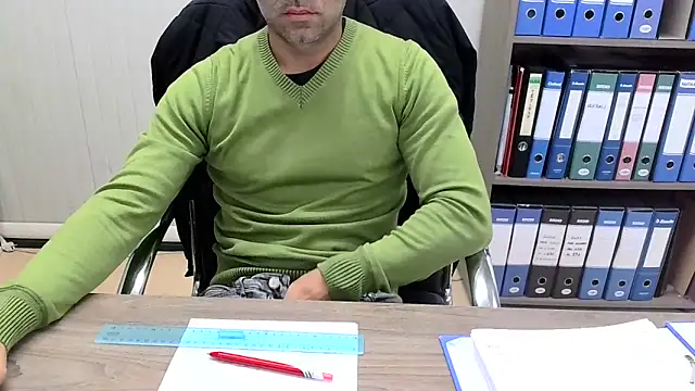 Evasionee online show from 11/25/25, 08:25