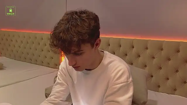 Richard steele hot online show from 11/06/25, 03:24