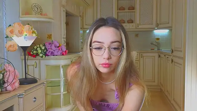 DeiraCharson online show from 11/08/25, 03:18