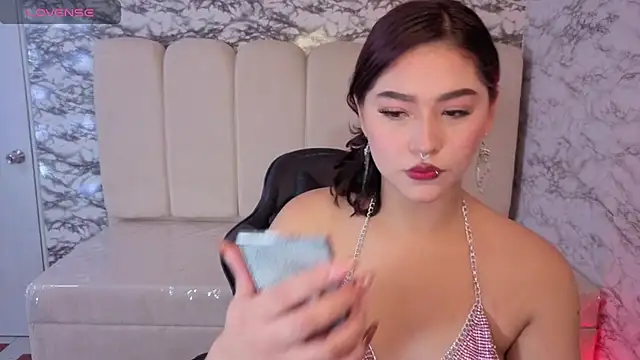 Snapshot of Afrodita_Wild_v chatting on 12/16/25, 08:03 Afrodita Wild v online show from 12/16/25, 08:03