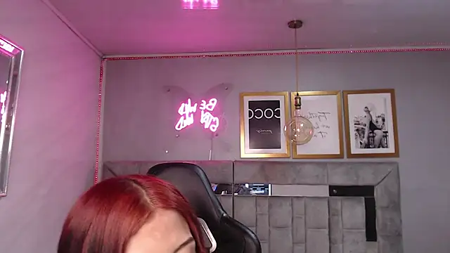 Cute Martina v online show from 12/15/25, 08:02