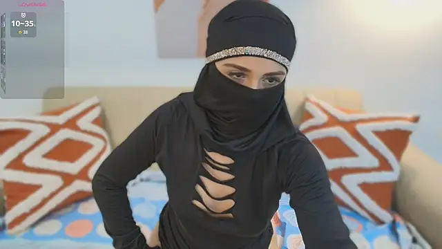 Lailaa lush online show from 10/31/25, 07:42