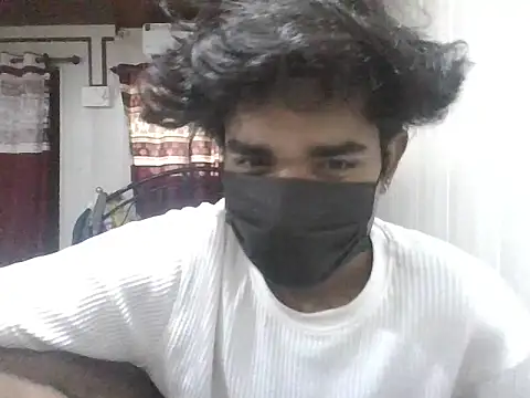 Snapshot of kriZ08 chatting on 06/18/26, 11:14 kriZ08 online show from 06/18/26, 11:14