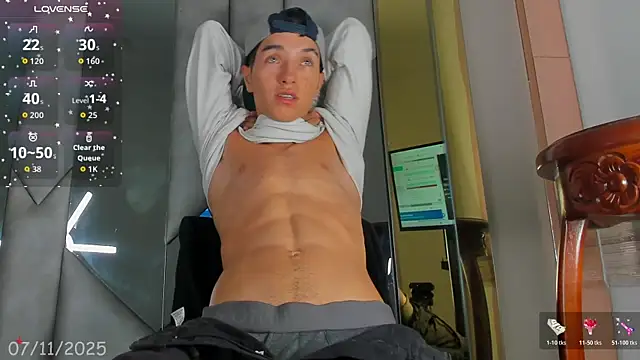 Snapshot of Dallen_Grant chatting on 11/07/25, 01:11 Dallen Grant online show from 11/07/25, 01:11