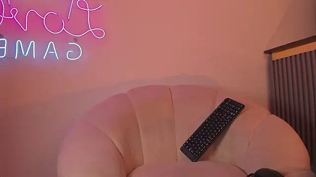 Snapshot of Dallen_Grant chatting on 11/27/25, 12:51 Dallen Grant online show from 11/27/25, 12:51