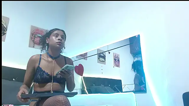 antonella pink2 online show from 02/15/26, 08:02