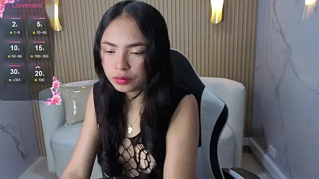 Snapshot of Katte_Kloss_Tx chatting on 10/25/25, 12:34 Katte Kloss Tx online show from 10/25/25, 12:34