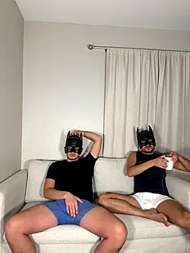 Snapshot of dylan-jacob12 chatting on 11/15/25, 03:04 dylan-jacob12 online show from 11/15/25, 03:04