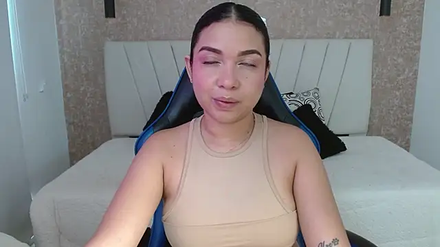 AliceSmity  online show from 04/01/26, 01:41