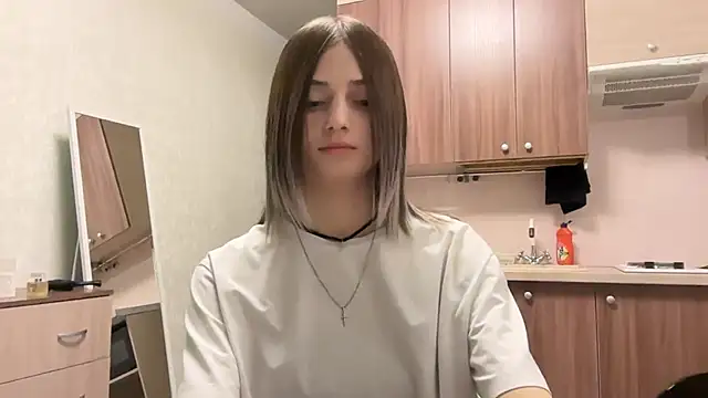 Snapshot of AidaGloshen chatting on 11/01/25, 04:09 AidaGloshen online show from 11/01/25, 04:09