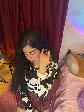 wetbyAlice online show from 04/18/26, 12:03