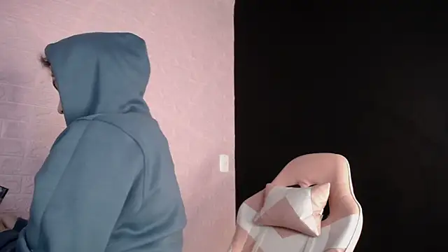 Dominic Queen1 online show from 12/05/25, 02:03