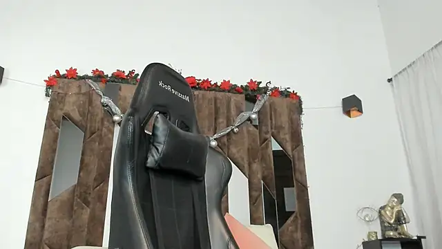 MATEO DILUCA online show from 12/18/25, 10:21