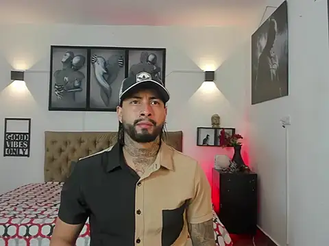 Snapshot of christopher_palmerjs chatting on 12/05/25, 06:22 christopher palmerjs online show from 12/05/25, 06:22