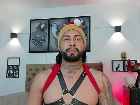 Snapshot of christopher_palmerjs chatting on 12/18/25, 05:46 christopher palmerjs online show from 12/18/25, 05:46