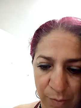 Snapshot of LAPOTRA_04 chatting on 10/28/25, 04:16 LAPOTRA 04 online show from 10/28/25, 04:16