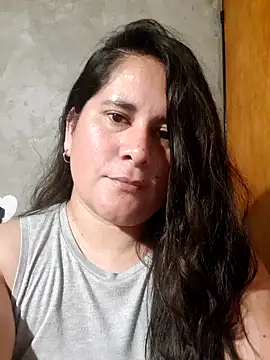 Clara Arg online show from 12/03/25, 02:08