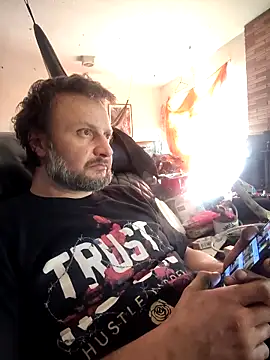 Snapshot of Fuckboyguyman chatting on 05/05/26, 01:13 Fuckboyguyman online show from 05/05/26, 01:13
