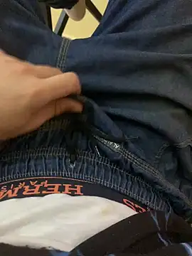 Unique-Man online show from 11/17/25, 10:10