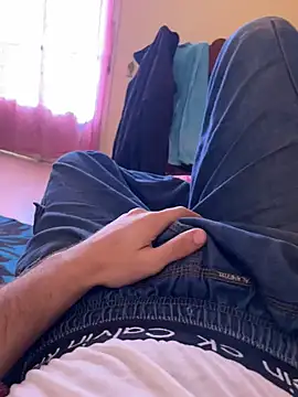 Snapshot of Unique-Man chatting on 02/16/26, 01:07 Unique-Man online show from 02/16/26, 01:07