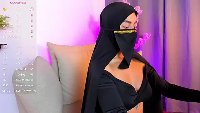 shaima   online show from 12/20/25, 10:39