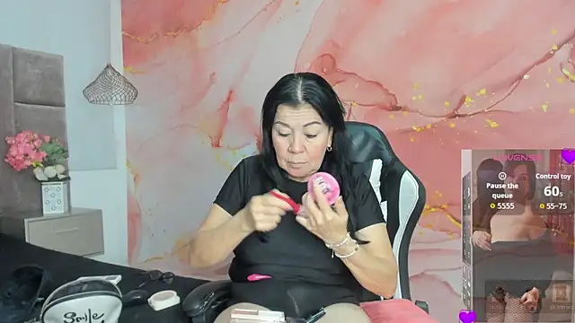 laliItaclark online show from 04/16/26, 12:06