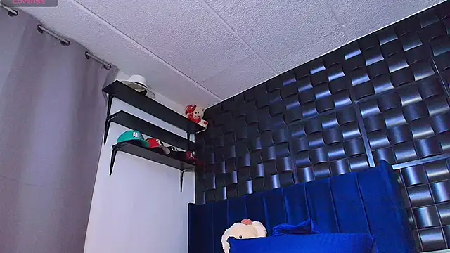 Kesha rosse  online show from 10/30/25, 04:36