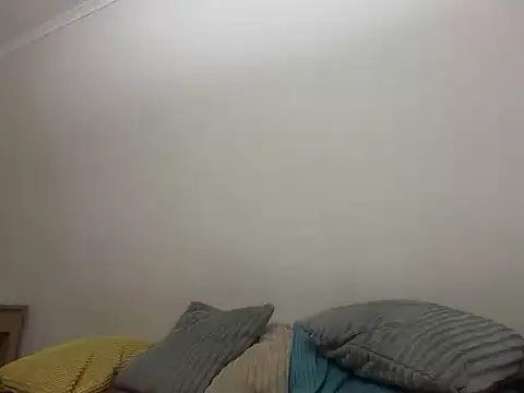 Snapshot of BrunoTwinkXXL chatting on 10/25/25, 02:41 BrunoTwinkXXL online show from 10/25/25, 02:41