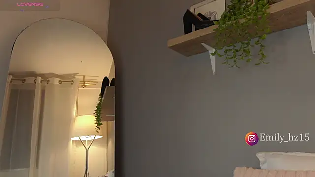 Missemily 11 online show from 03/25/26, 09:59