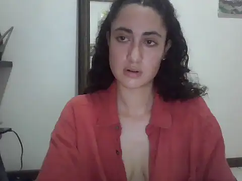 Snapshot of eleganceafterdark chatting on 10/28/25, 12:03 eleganceafterdark online show from 10/28/25, 12:03